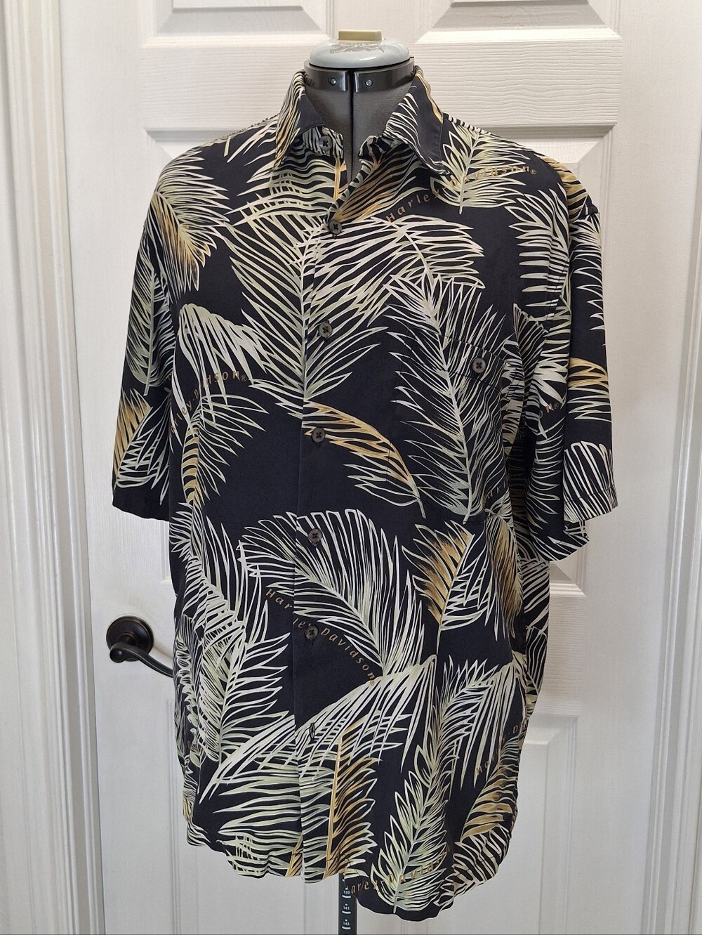 Harley-Davidson Black Short-Sleeve Tropical Print Button-Down Shirt